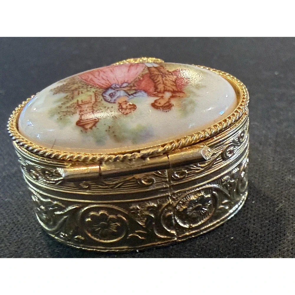 Vintage Fragonard Pill Box Etched Round Gold Tiny Trinket  Snuff Box Pink